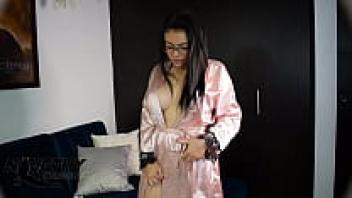 In my living room i play with oil and masturbate lesbians living