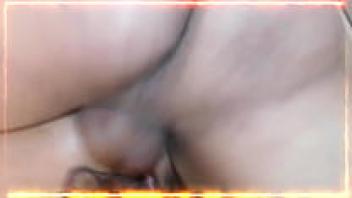 Increible como le cojen el culo a mi madrastra hermosa madrastra