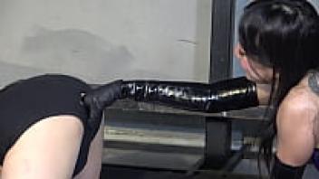 Slender mistress sara deep strapon pegging dominas strapon