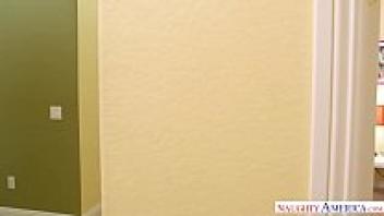 Stacked ebony babe wants white cock now naughty america drilled naughty