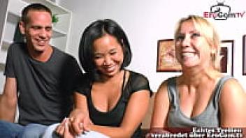 Deutsches junges paar probiert erste mal ffm dreier beim casting reifes deutsches