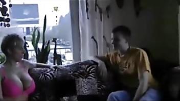 Geile milf mit dicken titten fickt teen boy im urlaubfghjy8fx mutter fickt