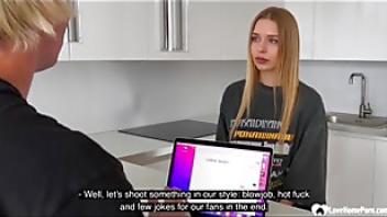 She wanted a dick deep in her pussy and moutha6cxocb stepmother wanted