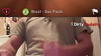 Mature fingering herself on webcam model fingering