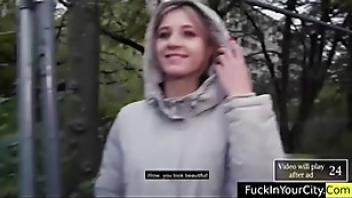 Stepmom and i have breakfast in bedrgyb6yh making breakfast