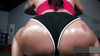 Curvy milf payton preslee oils up her huge tits and juicy booty and fucks her workout buddy threesome payton