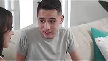 Stepmom knows her way around a bonerljwpr fucked stepmom