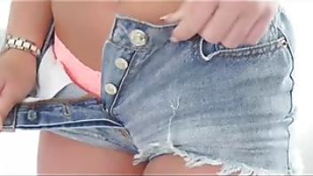 A lucky voyeur cockloving voyeur