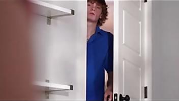 My hot stepsis started off my new year by swallowing my loadnkqx squirt swallowing