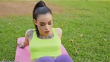 She fine with a hard stretchinghwmap1h latina 