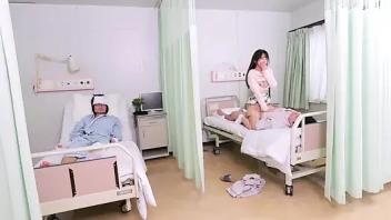 Part 3 my girlfriend who came to visit her on the bed next to her was a do strike so if i was sexually her through beach visit