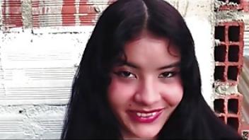 Seeked assistance from neighbor for photo shoot leading to arousalesqzjm modeling shoot