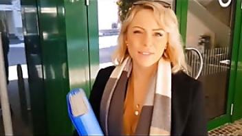 Curious student get fucked in a car4rmkwlnu college student