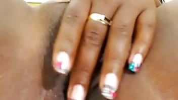 Curvy black babe with big tits masturbating bellucci masturbating