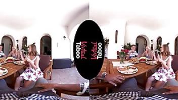 Family dinner kinky family