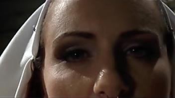 Who is the nun in whitexnhmsz2i sarah 