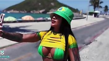 Girl fucks a stranger bbc she meets on the beachkftvh complete stranger