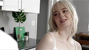 My stepsister sings my family piesvvcw starr family